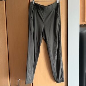Athleta Brooklyn Jogger Olive Green/Gray Pants. Size 10.